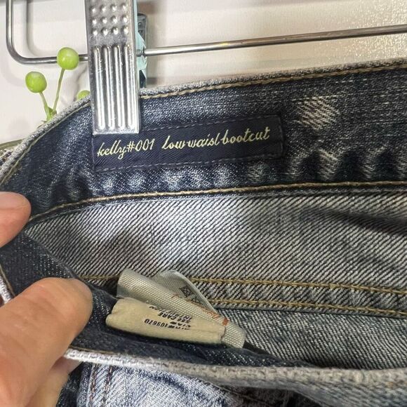 Citizens of Humanity Kelly Low Waist Bootcut Jeans - Picture 4 of 11